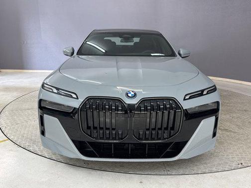 2025 BMW i7 xDrive60