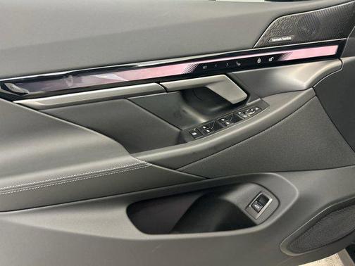 2025 BMW i5 eDrive40