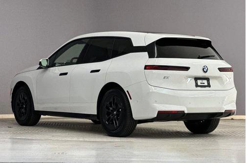 2026 BMW iX xDrive60