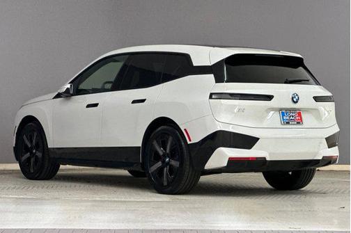 2025 BMW iX xDrive50
