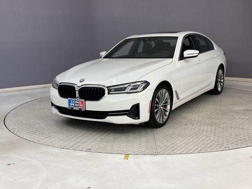 2022 BMW 530 i