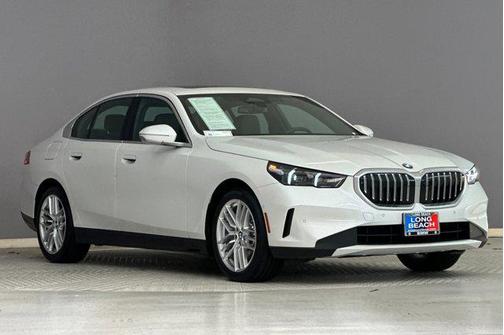 2024 BMW 530 530i