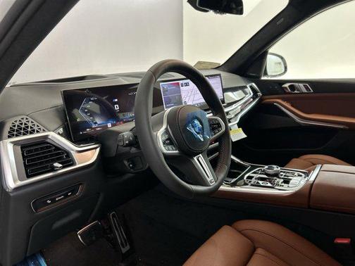 2026 BMW X7 M60i