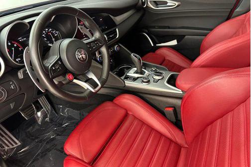 2022 Alfa Romeo Giulia Ti