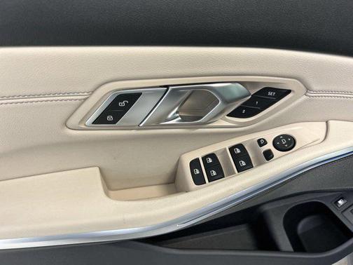 2022 BMW 330e Base