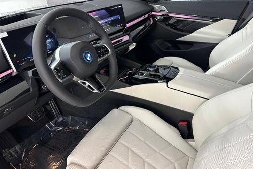 2026 BMW i5 eDrive40