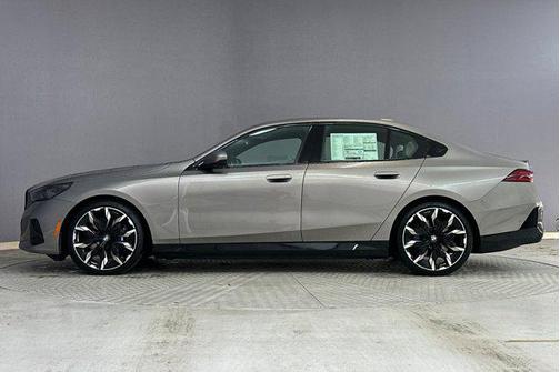 2026 BMW i5 eDrive40