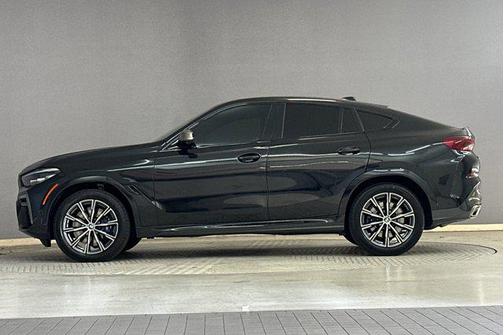 2023 BMW X6 M50i