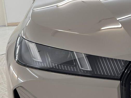 2026 BMW iX xDrive60