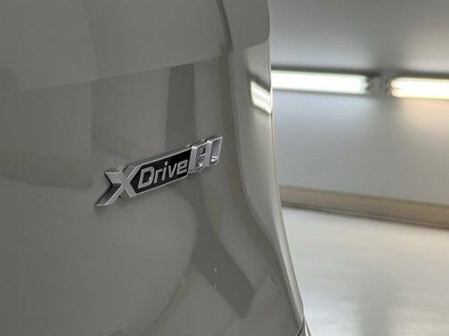 2026 BMW iX xDrive60