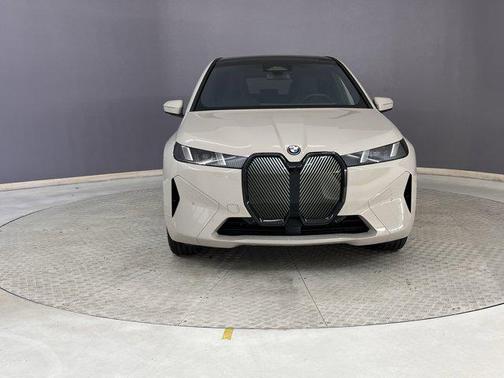 2026 BMW iX xDrive60