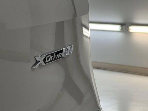 2026 BMW iX xDrive60