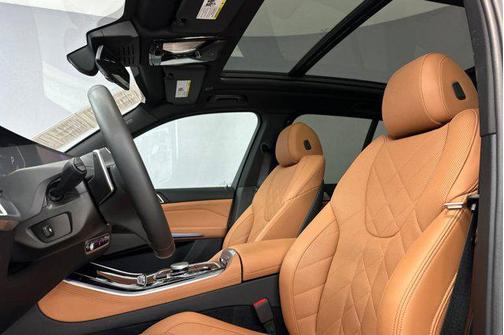 Skyscraper Grey Metallic 2025 BMW X5 sDrive40i