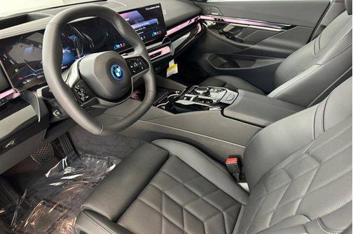 2026 BMW i5 eDrive40