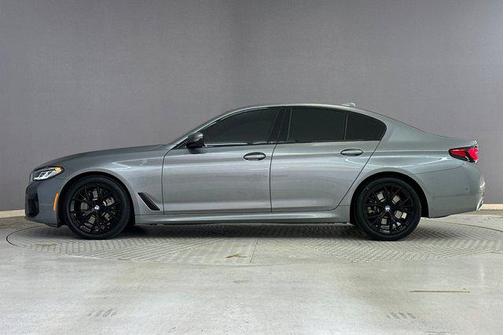 Skyscraper Gray Metallic 2023 BMW 530 i