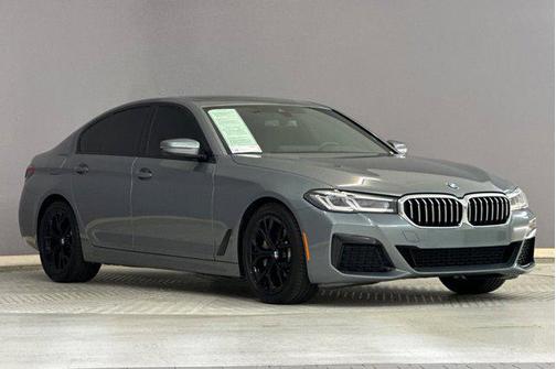 Skyscraper Gray Metallic 2023 BMW 530 i
