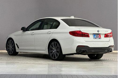 2020 BMW 540 540i