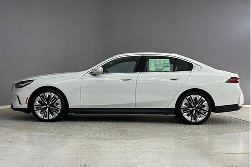 2026 BMW 530 i
