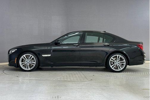 2015 BMW 750 I