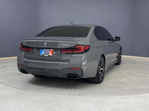Photo 5 of 38 of 2022 BMW M550 i xDrive