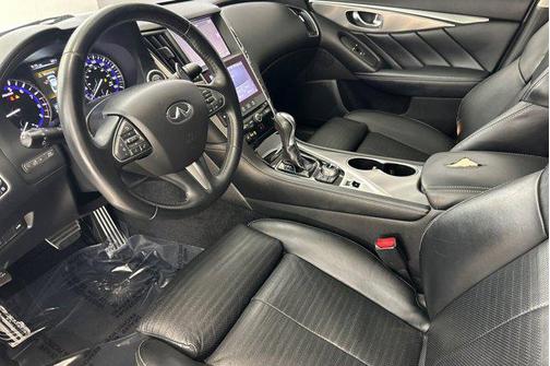 2015 INFINITI Q50 Sport