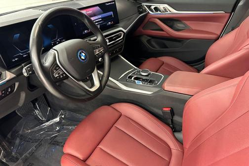 Mineral White Metallic 2023 BMW i4 Gran Coupe eDrive40
