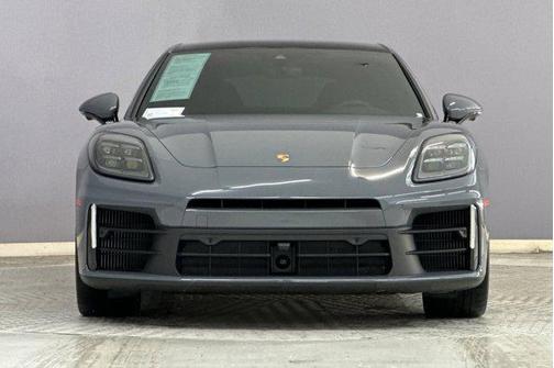 2025 Porsche Panamera RWD