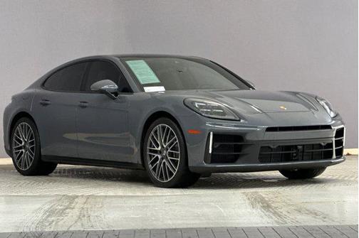 2025 Porsche Panamera RWD
