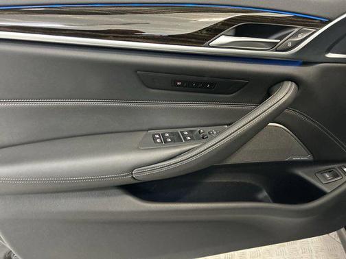 2023 BMW 530e Base