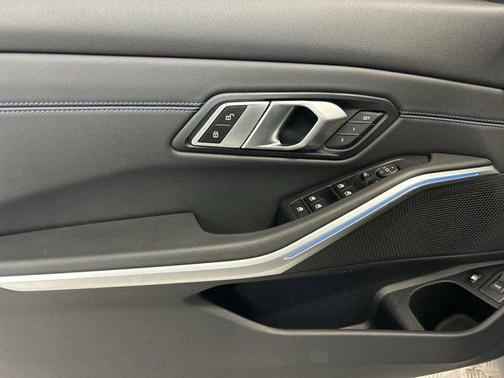 2022 BMW 330e Base