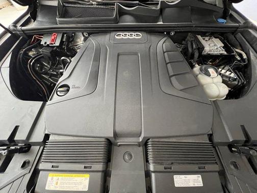 2019 Audi Q7 45 Premium Plus