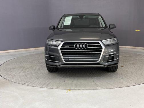 2019 Audi Q7 45 Premium Plus