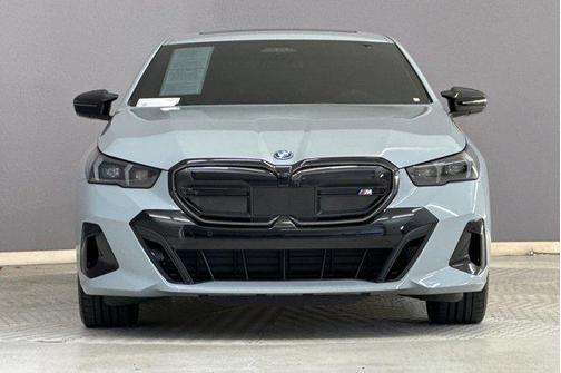 2024 BMW i5 M60