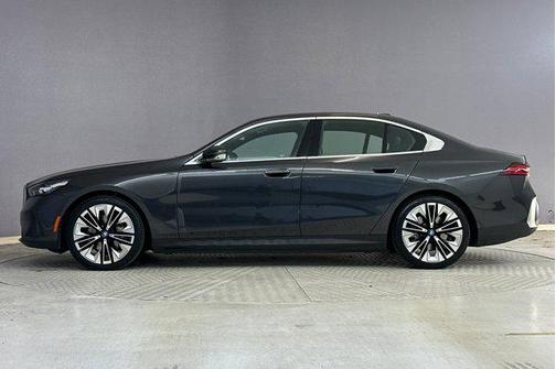 2024 BMW i5 eDrive40