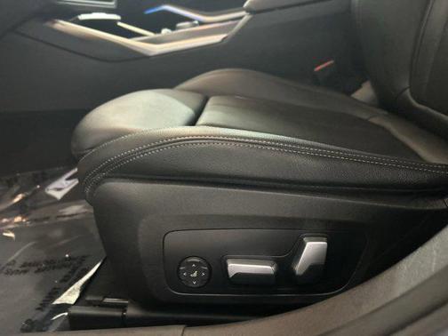 2023 BMW 330 330i