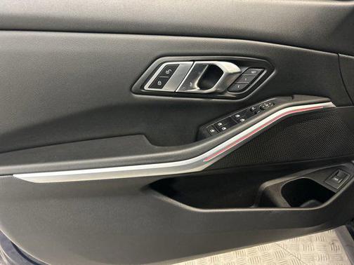2023 BMW 330 330i