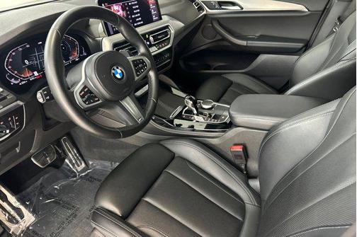 2023 BMW X4 xDrive30i