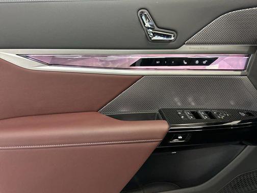 2025 BMW i7 xDrive60