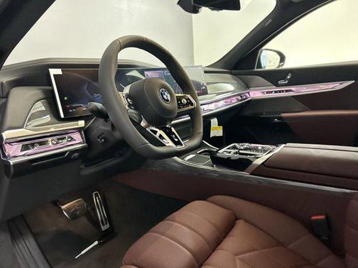 2025 BMW i7 xDrive60