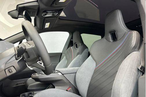 2026 BMW iX xDrive60