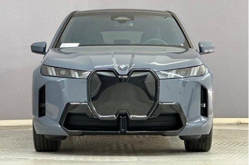 2026 BMW iX xDrive60