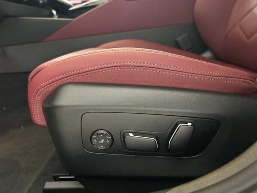 2025 BMW i5 eDrive40
