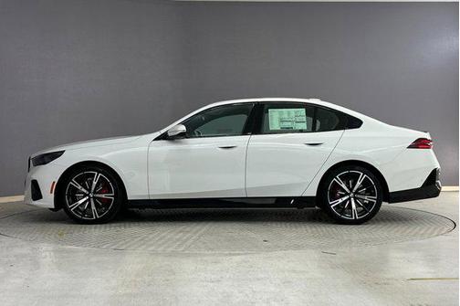 2026 BMW 530 i