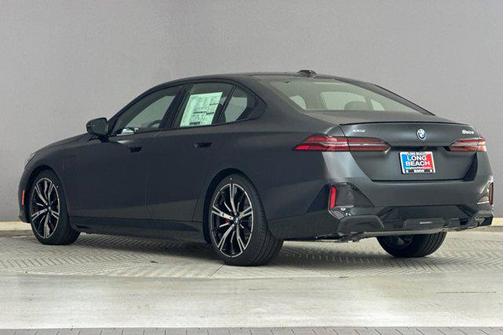 2026 BMW 550e xDrive