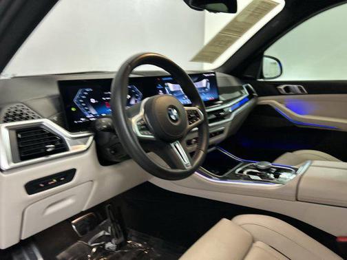 2024 BMW X5 M60i