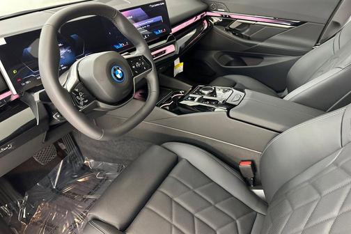 Alpine White 2026 BMW i5 eDrive40