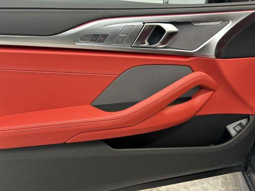 2025 BMW M850 xDrive