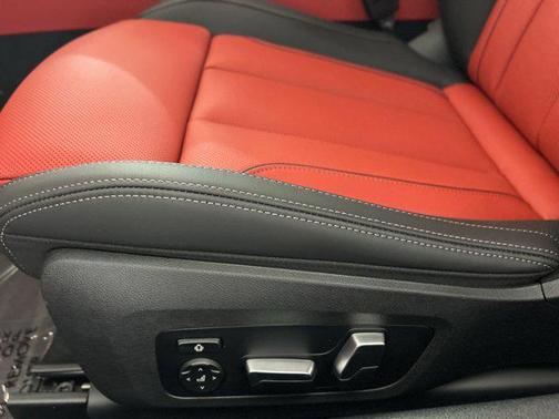 2025 BMW M850 xDrive