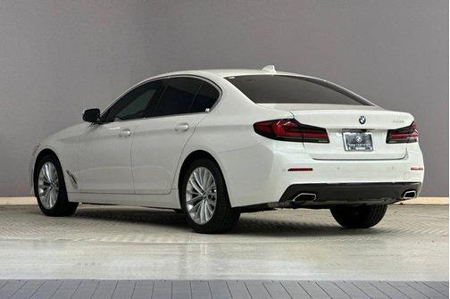 2023 BMW 530 i