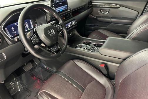 Gray 2025 Honda Pilot Black Edition